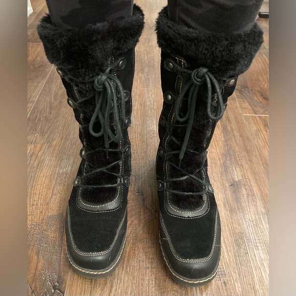 BearTraps Shoes - BearTraps Size 9.5 Black Suede Boots